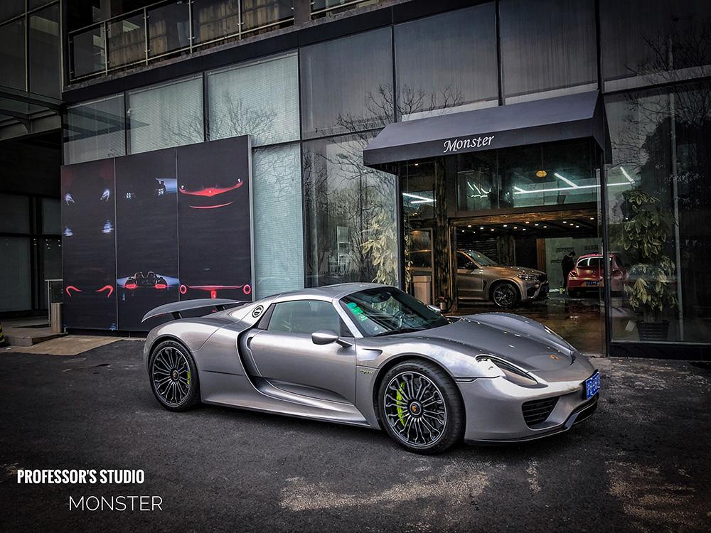 汽车表面污渍,汽车表面灰尘洗不掉用什么清理