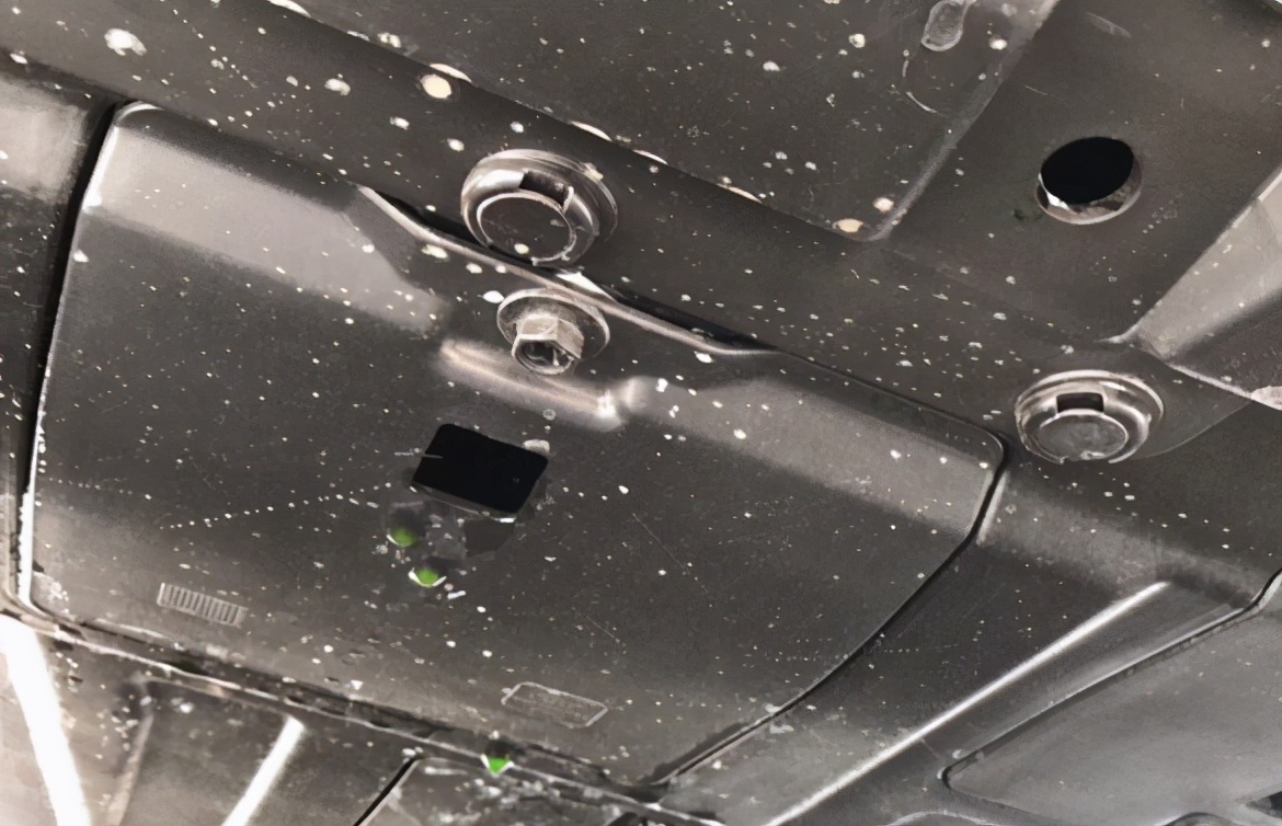 哈弗h61.5t防冻液往排气管漏出去,哈弗H6漏防冻液的几种原因