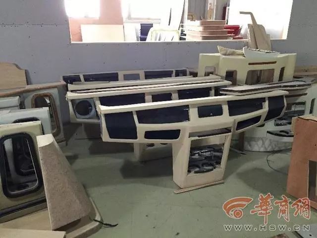 榆林男子花了155万买进口商旅车疑是国内改装称知道维权路难走