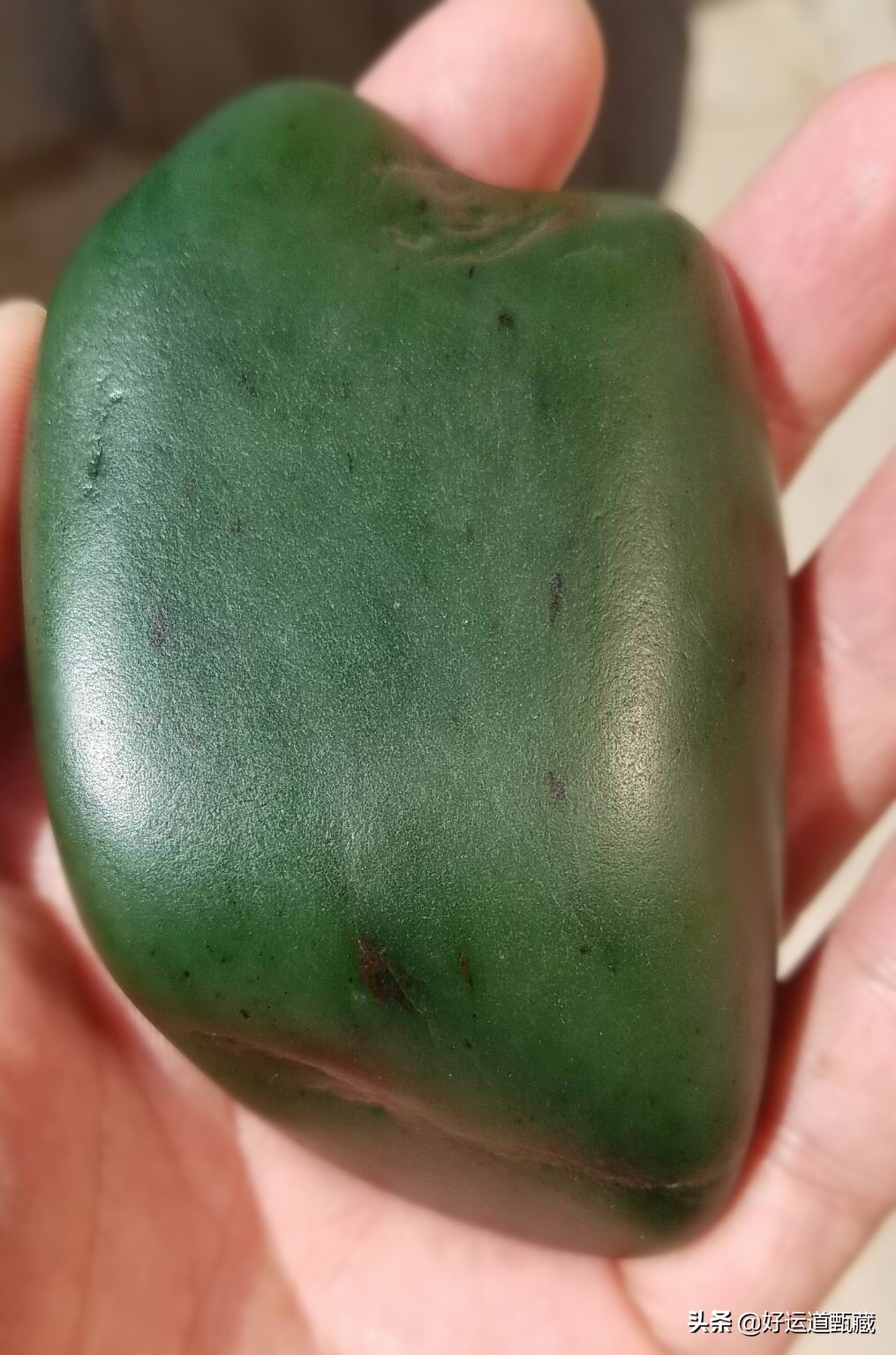 和田碧玉为啥不值钱,顶级和田碧玉籽料价格