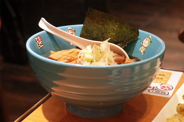 陈奕迅余文乐同款,余文乐阿sa电影