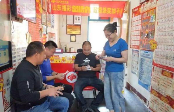 老彩民为何愿意“压哨”购买，中奖几率变大？压哨中奖真有猫腻？