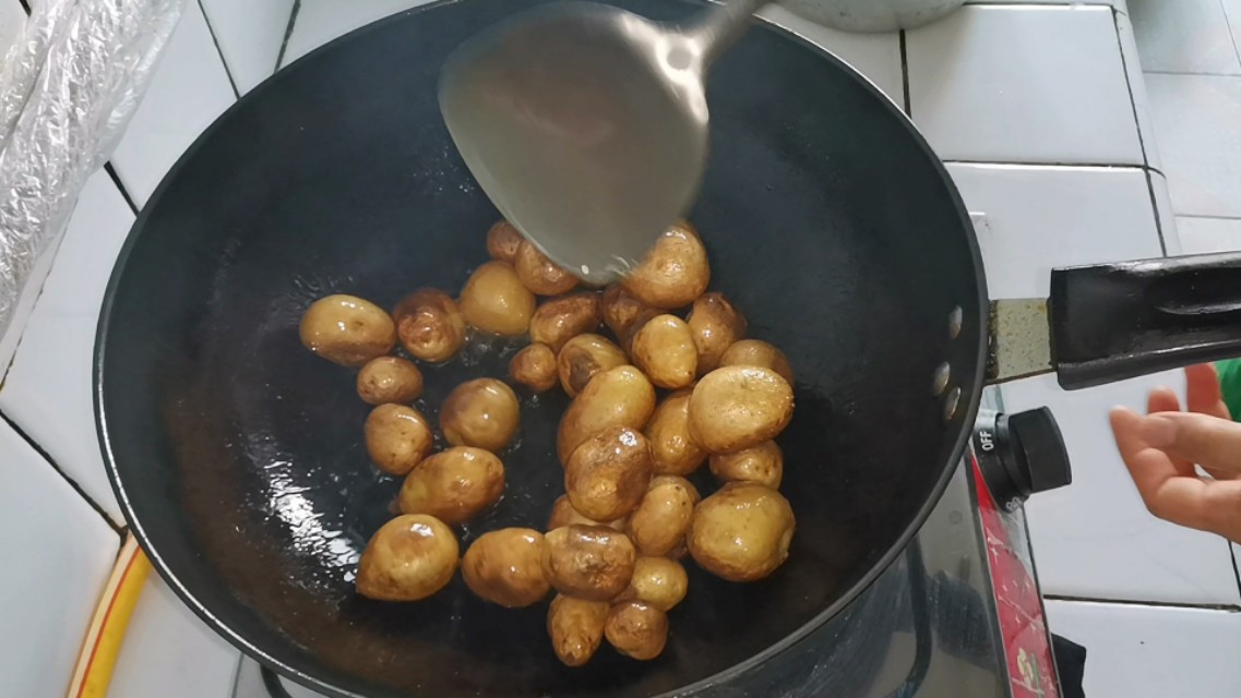 东北呼咸菜的食谱,老东北美食三餐必备的小咸菜