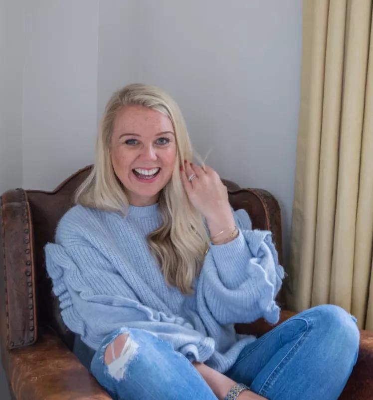 给富豪妹妹当保姆,给富豪家庭当保姆