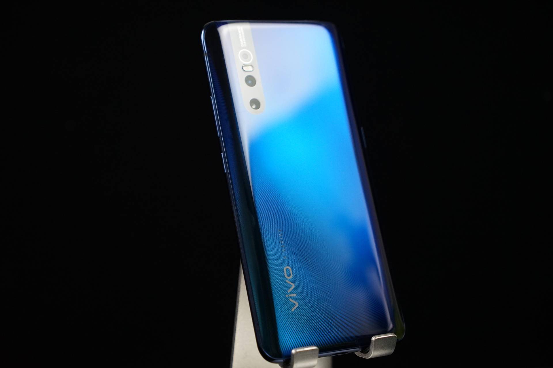 vivox27刘海屏测评,vivox27测评全新