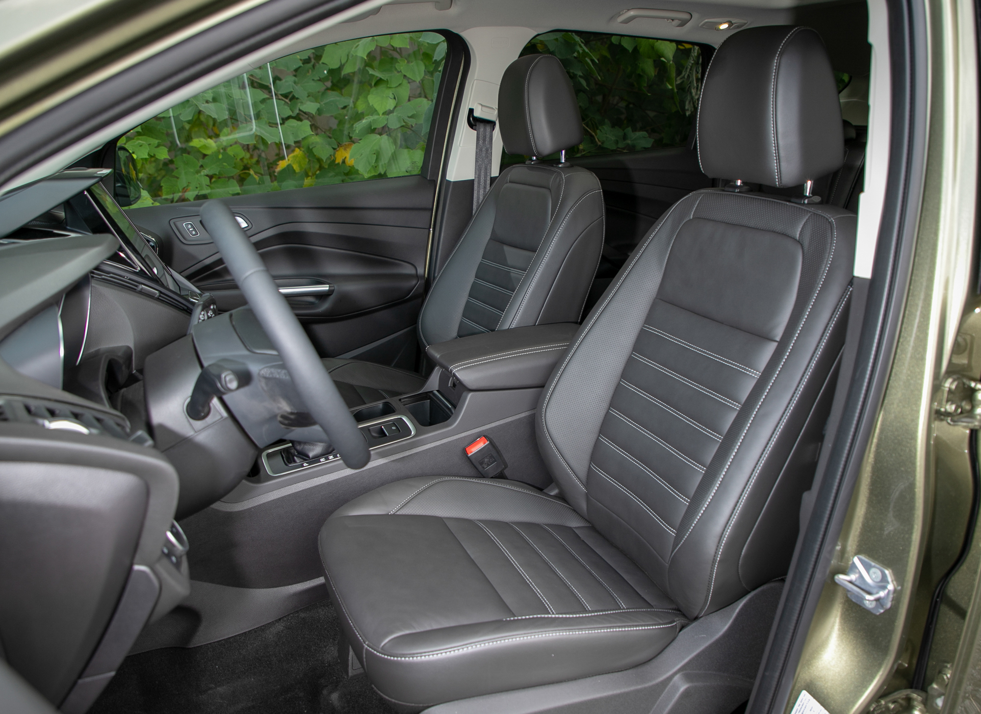 2015福特翼虎1.5t入门款,福特翼虎2019次顶配2.0t四驱