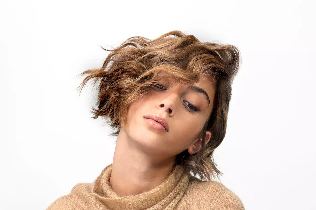 圆脸发型女2021流行发型减龄,40-50岁圆脸减龄发型最新