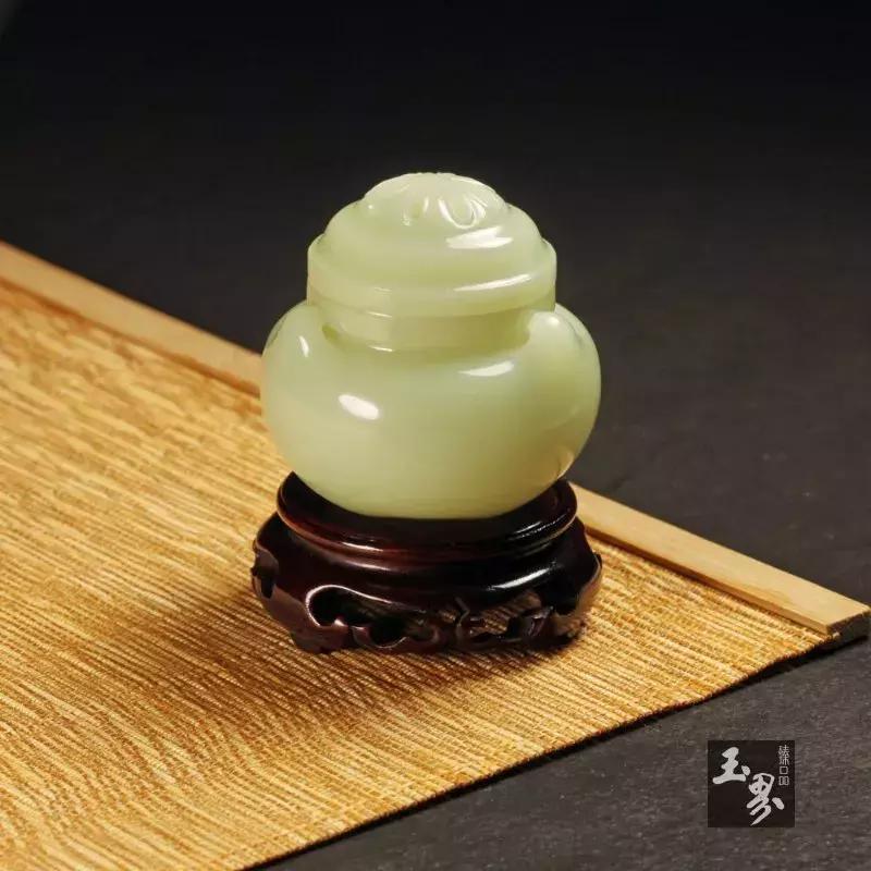 玉雕香筒,玉雕香囊