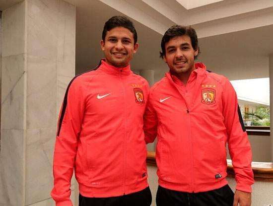 归化我们学不了日本学卡塔尔？但卡塔尔也不是这么干的……