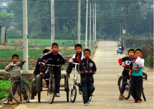 女占三八必守寡是谁说的,农村俗语男占三八