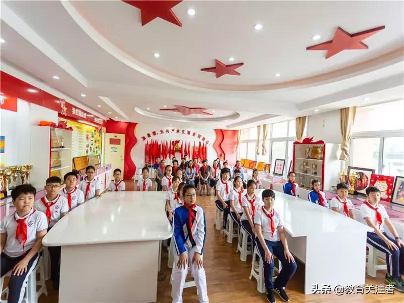 郑东新区昆丽河小学开学典礼,家国情怀校园