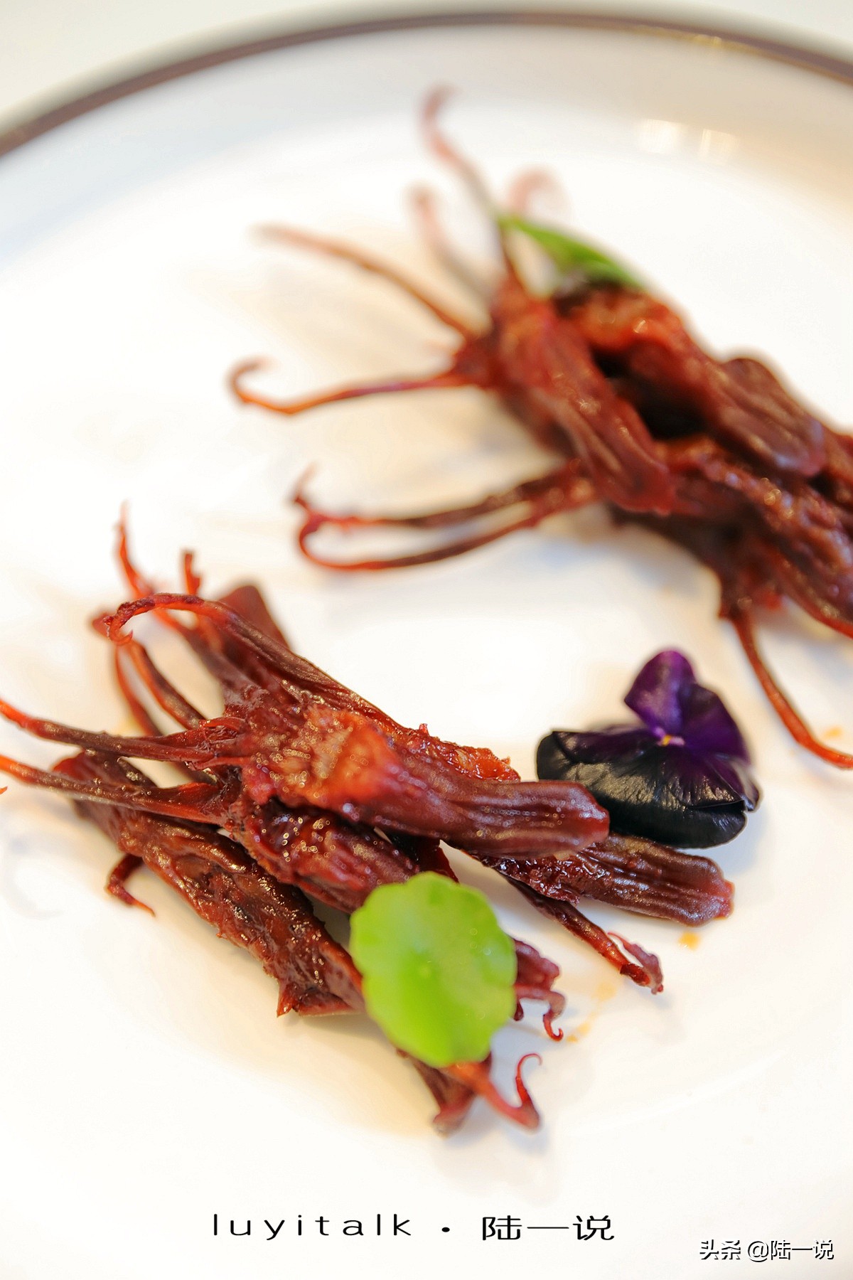 路过都不敢进，今天中午鼓起勇气去吃，花了我4000元，值