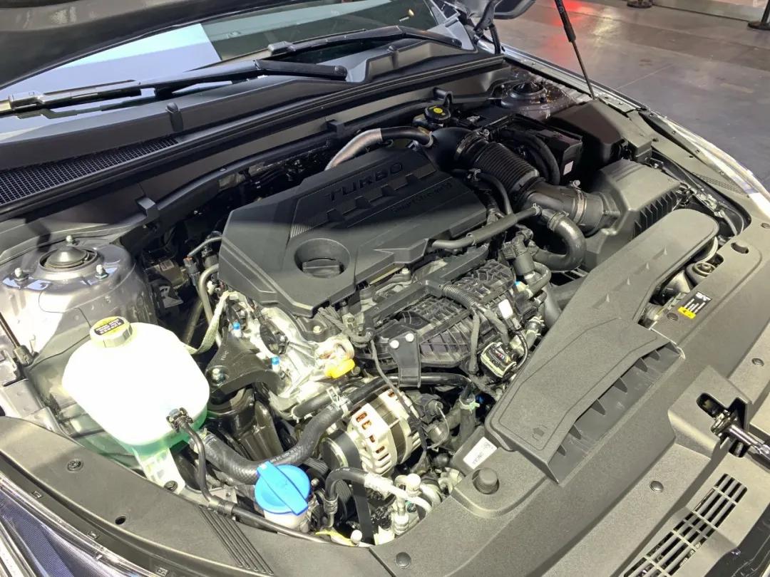 19起亚k5裸车11万,19年起亚k5凯酷1.5t落地价