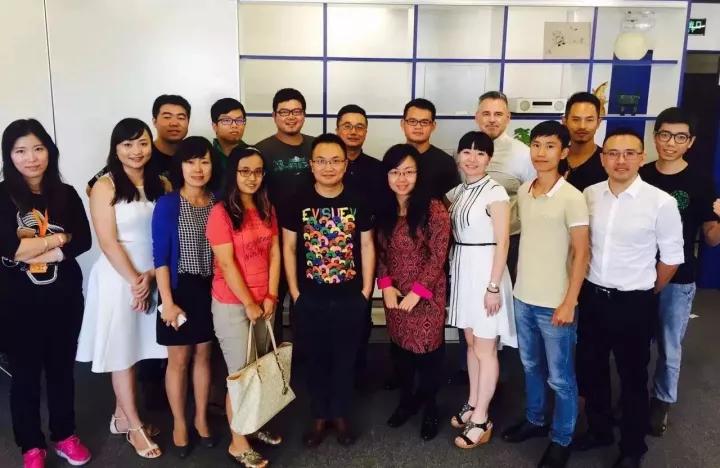 银杏带给我们的思考,银杏树给你的感受与想象