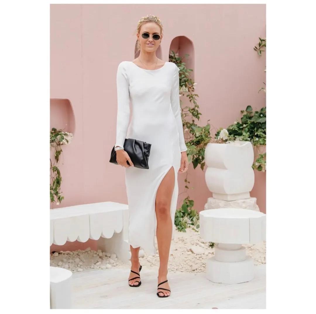 职场应该怎么穿不普通不老气,一套时髦又得体的职场造型