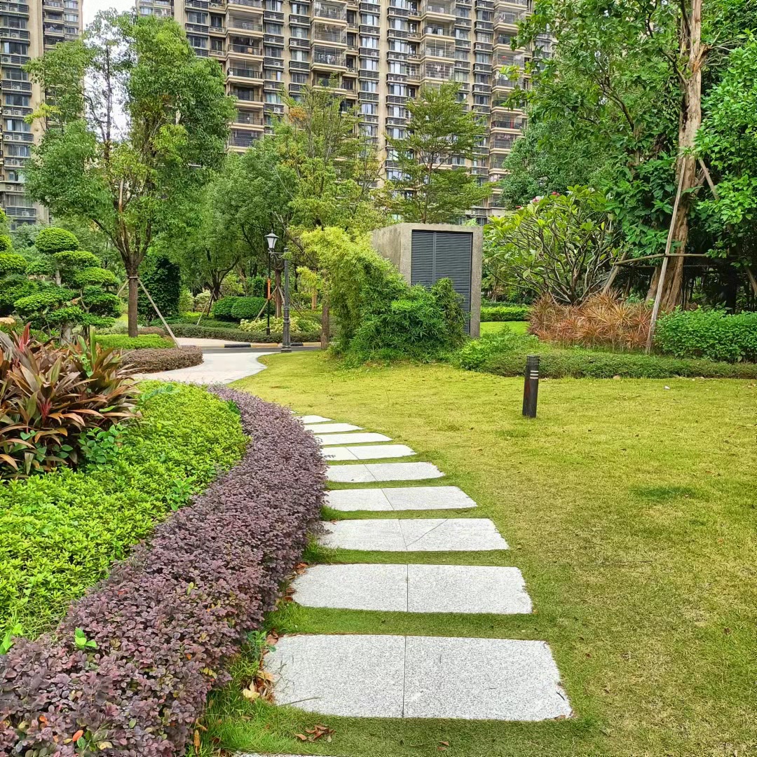 小区保安岗亭,小区保安老王