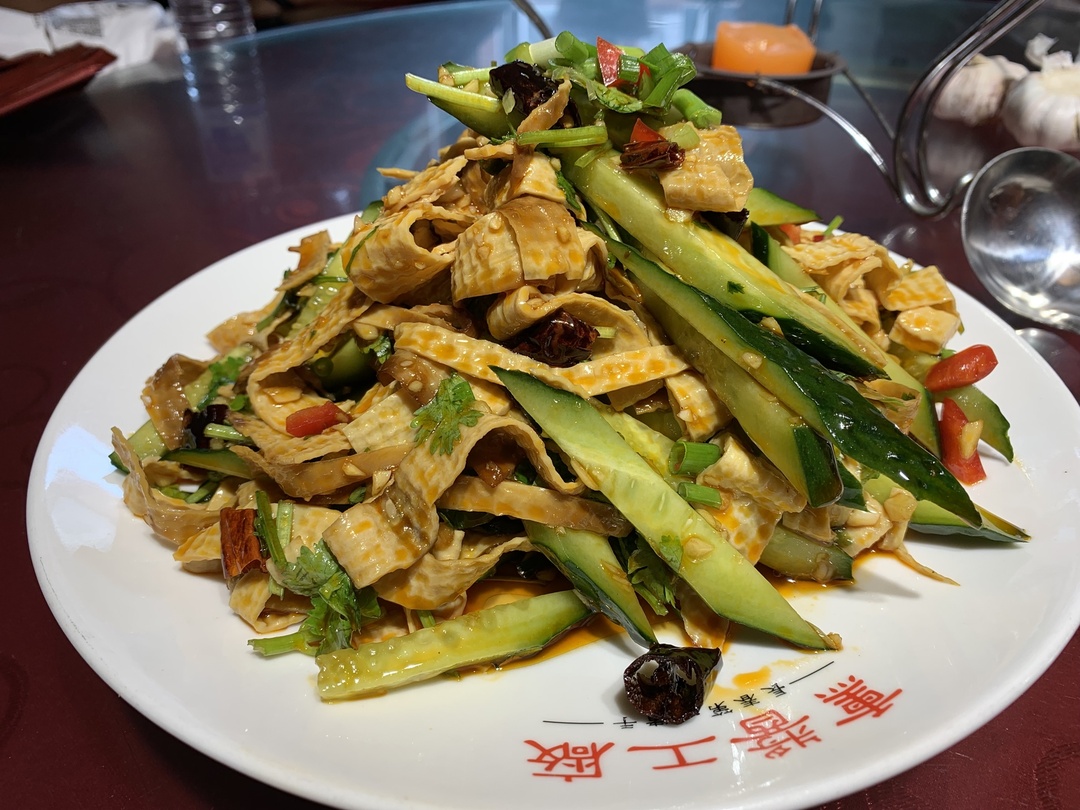 长春绿园哪家酱猪蹄好吃,长春酱熏猪蹄