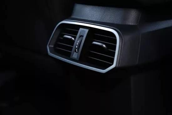 哈弗h62018运动版1.5t驾驶感受,哈弗h6国潮版1.5t冠军版静态体验