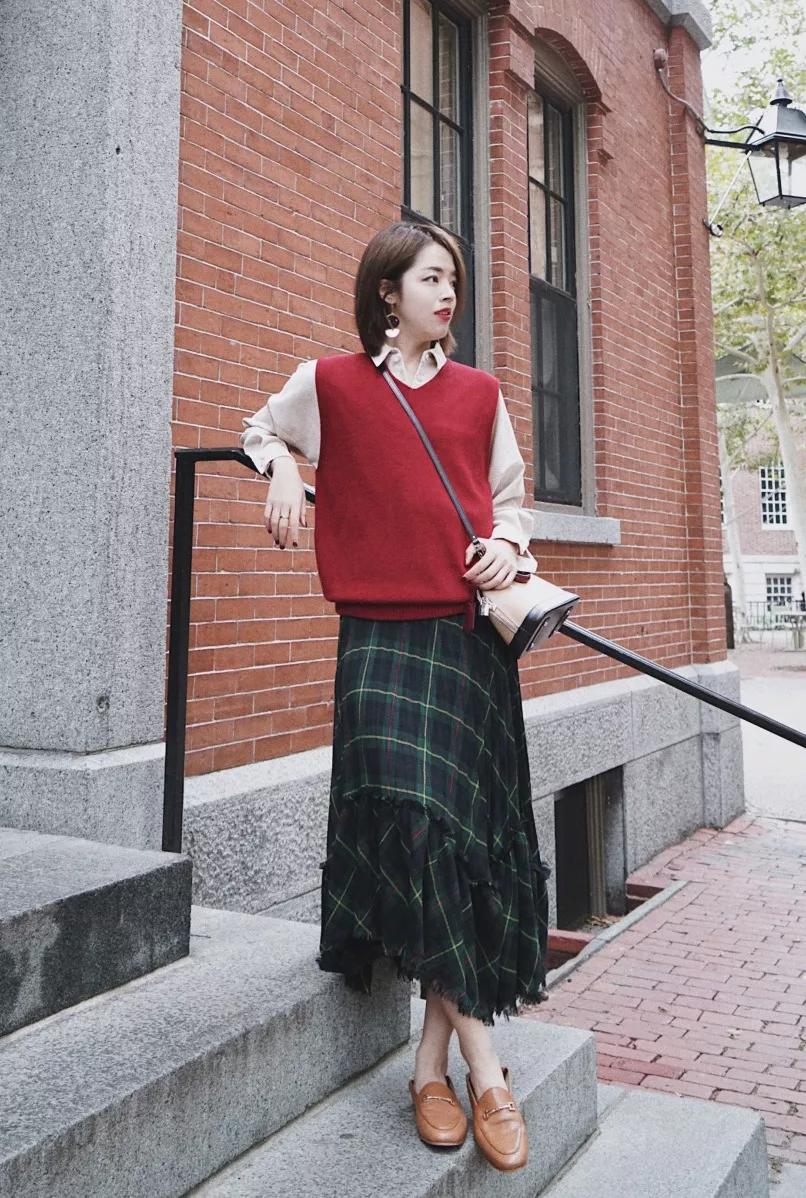 早春风衣穿搭高级感,早春穿搭颜色毛衣外套