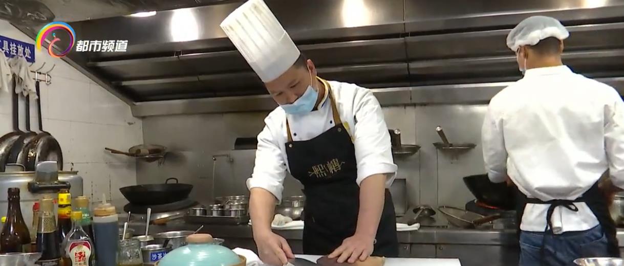 银杏烧猪肚,银杏炖猪肚的作用