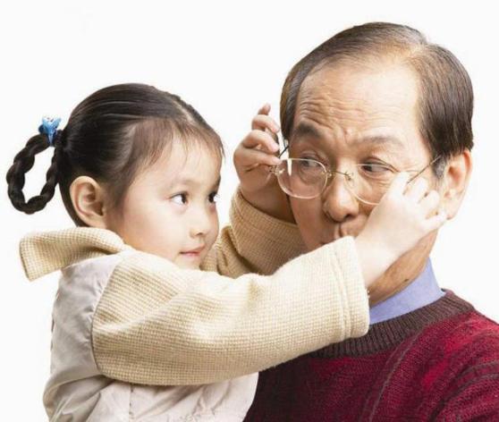 半岁宝宝不睡觉有什么妙招,半岁宝宝不喜欢躺着