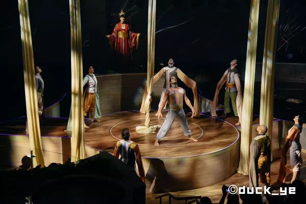 乘坐皇家加勒比邮轮太阳光光谱号,黄晓明皇家加勒比海洋光谱号