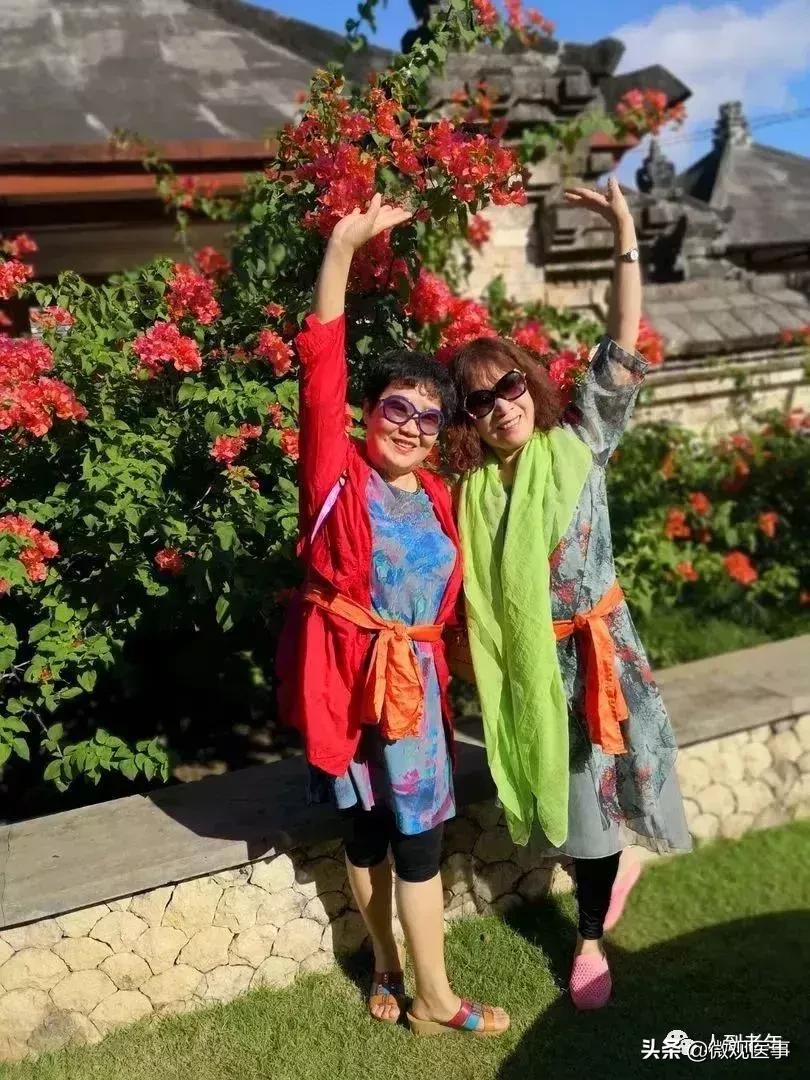 涓浗澶у澶栧嚭鏃呮父鎷嶇収鍔ㄤ綔鍚堥泦,澶у鏃呮父濮垮娍