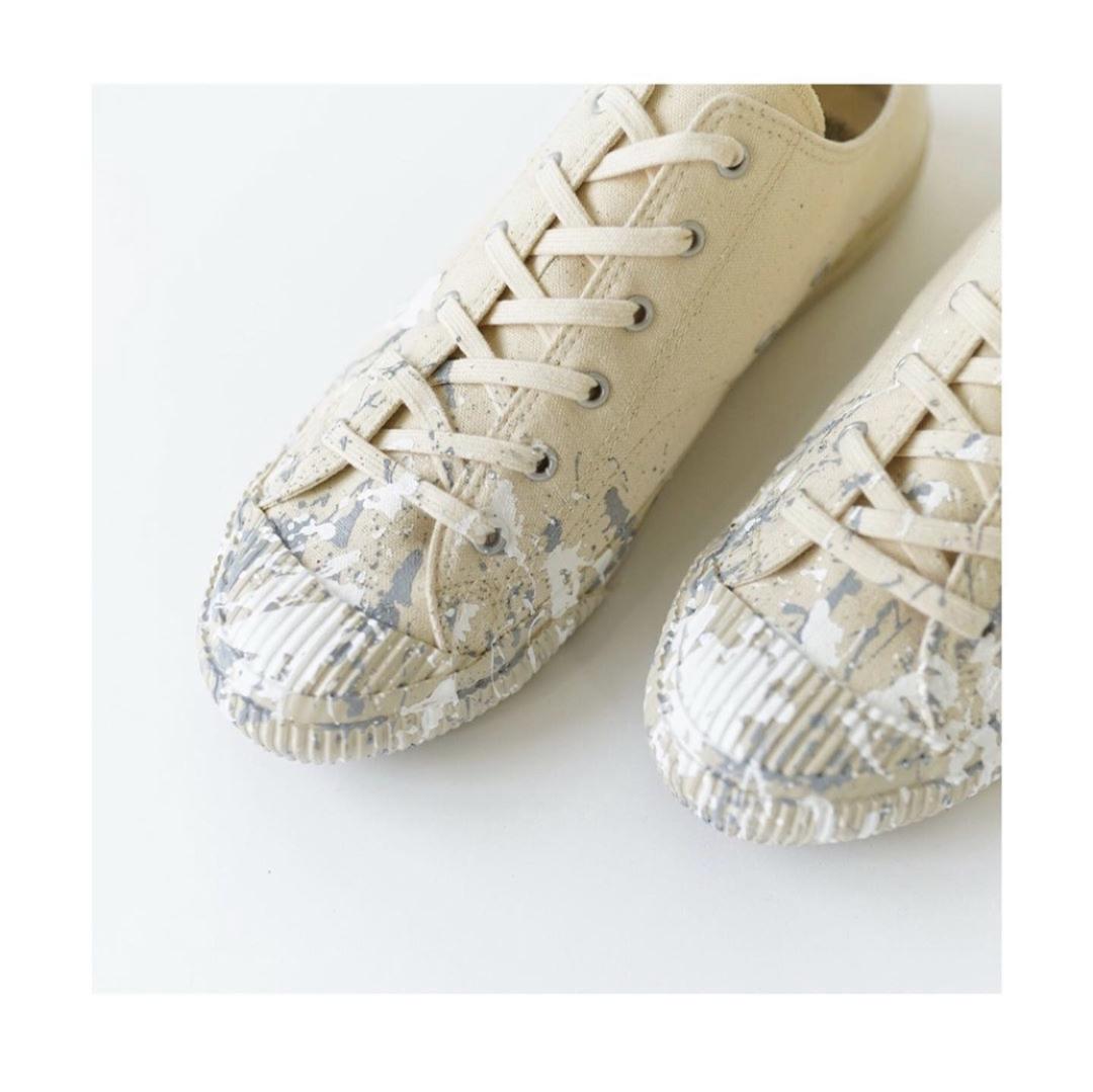 今年流行的帆布鞋品牌,今年流行的帆布鞋颜色学生