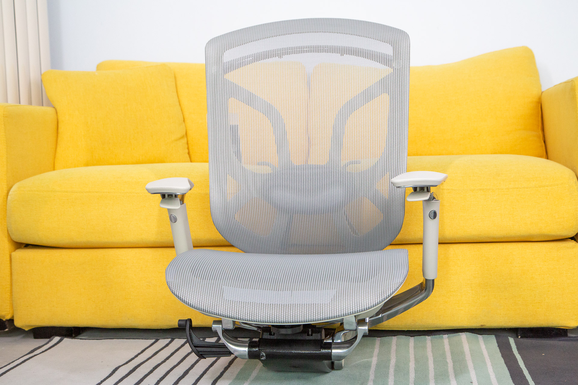 办公室健康改造计划4K价位的Ergoup蝴蝶人体工学椅值得推荐吗？