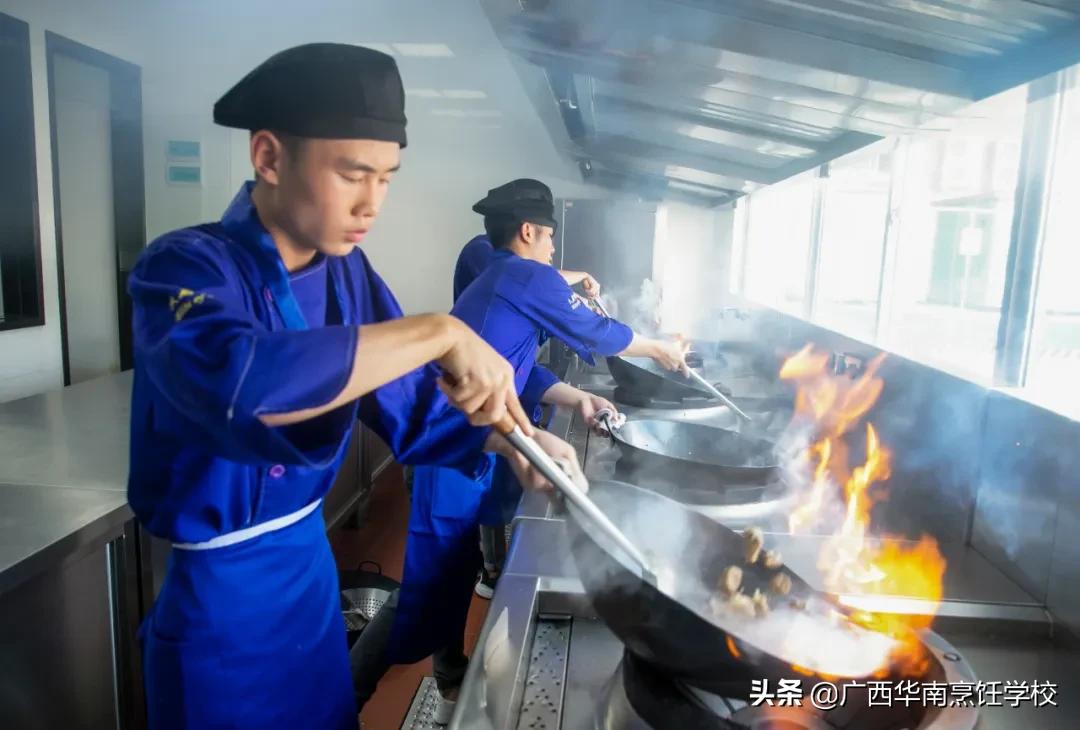 孩子成绩好不想上重点班怎么办,孩子成绩差上不了好学校怎么办