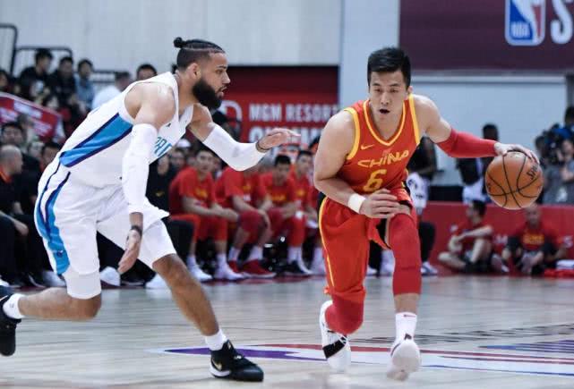 赵继伟助攻郭艾伦绝杀失败全明星,郭艾伦晃倒马尚