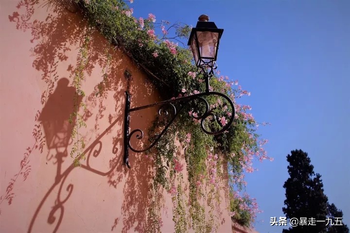 摩洛哥撒哈拉沙漠三毛,三毛的撒哈拉沙漠在摩洛哥