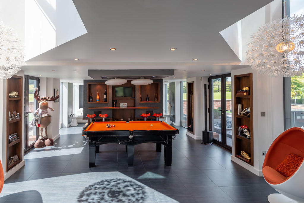 这些千奇百怪的房子,这些户型奇葩的房子居然还挺抢手