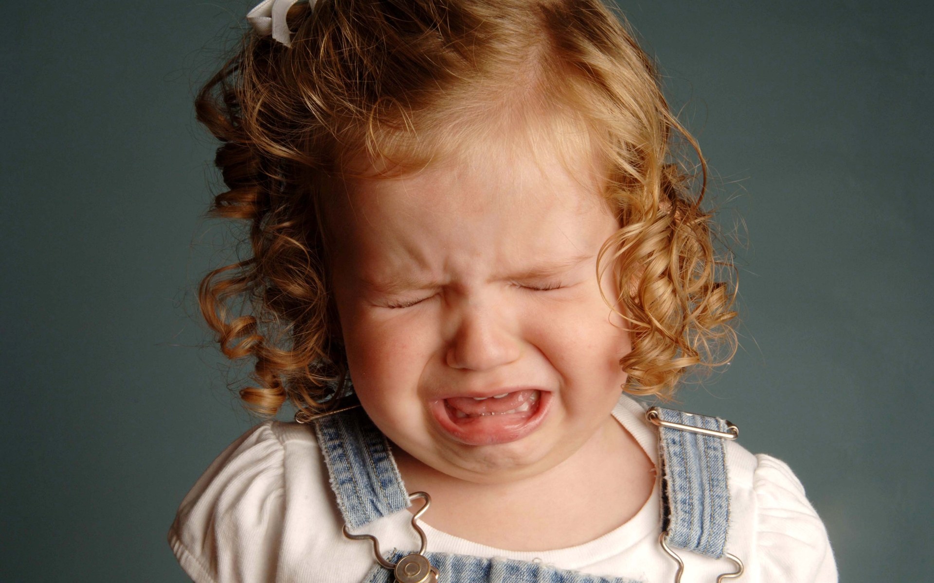 新生儿黄疸不用急中医治疗有奇效,新生儿黄疸高怎么晒太阳效果好些