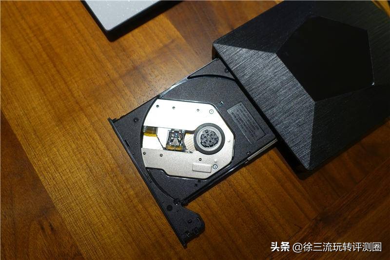 新买的电脑没有光驱,这可怎么办,有ORICO外置光驱就可以啦