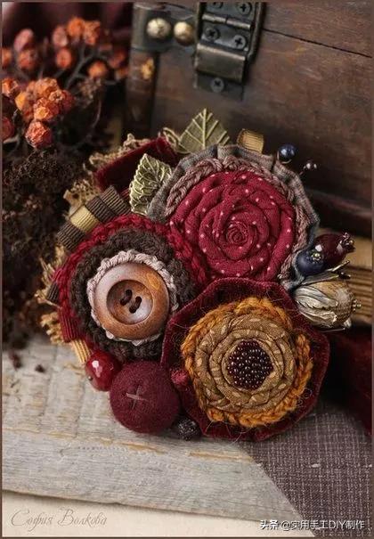 布艺玫瑰花的作品,花朵布艺作品