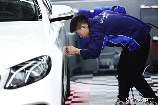 做服务，温度就要刚刚好访梅赛德斯-奔驰四川华星锦业总经理淡刚