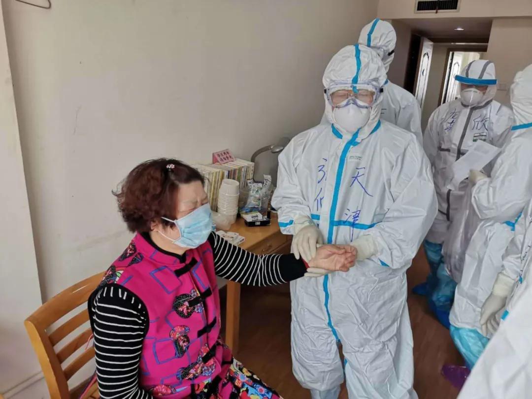 张伯礼向美国提供中医药方,张伯礼谈两名中医师推荐