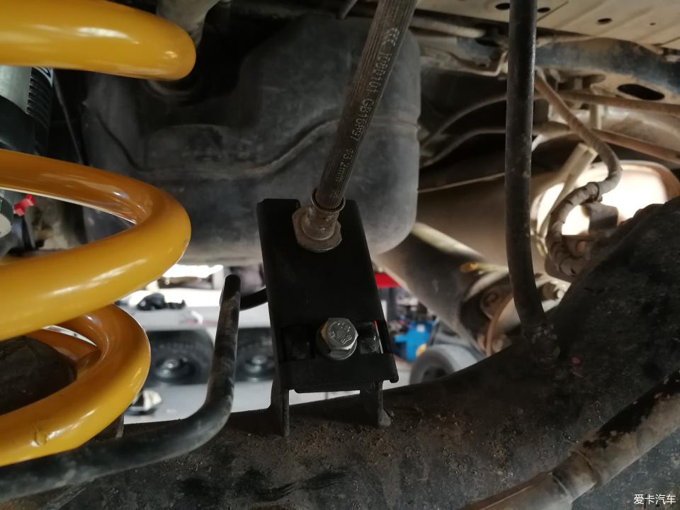 途达2021款2.5t柴油版越野视频,2021款途达四驱七座越野视频