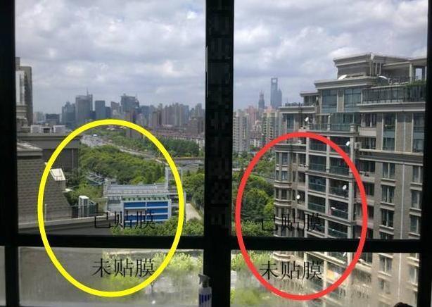 头一次见挂窗帘不用罗马杆,头次见房子不挂窗帘