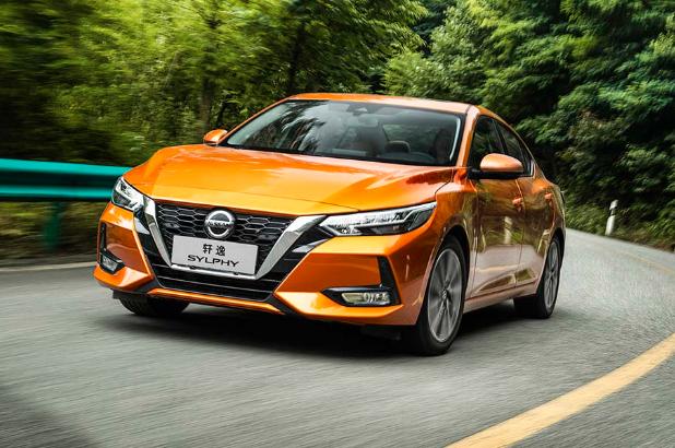 宝来和雷凌哪个空间大,买宝来轿车中配的好还是低配的好