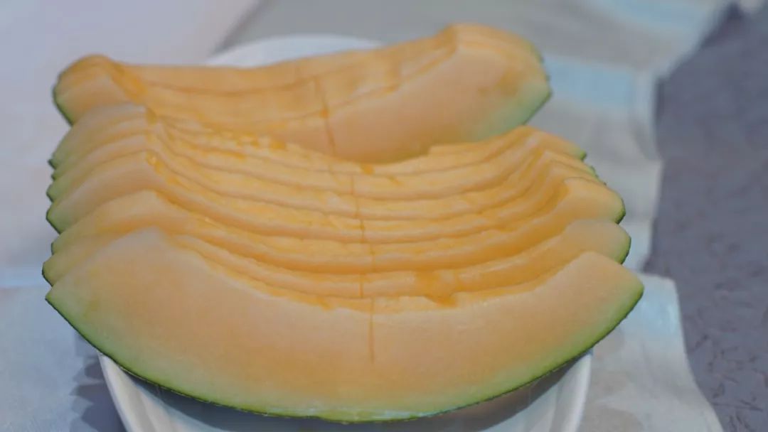 *疆新**早餐美|三步一娜扎，五步一热巴