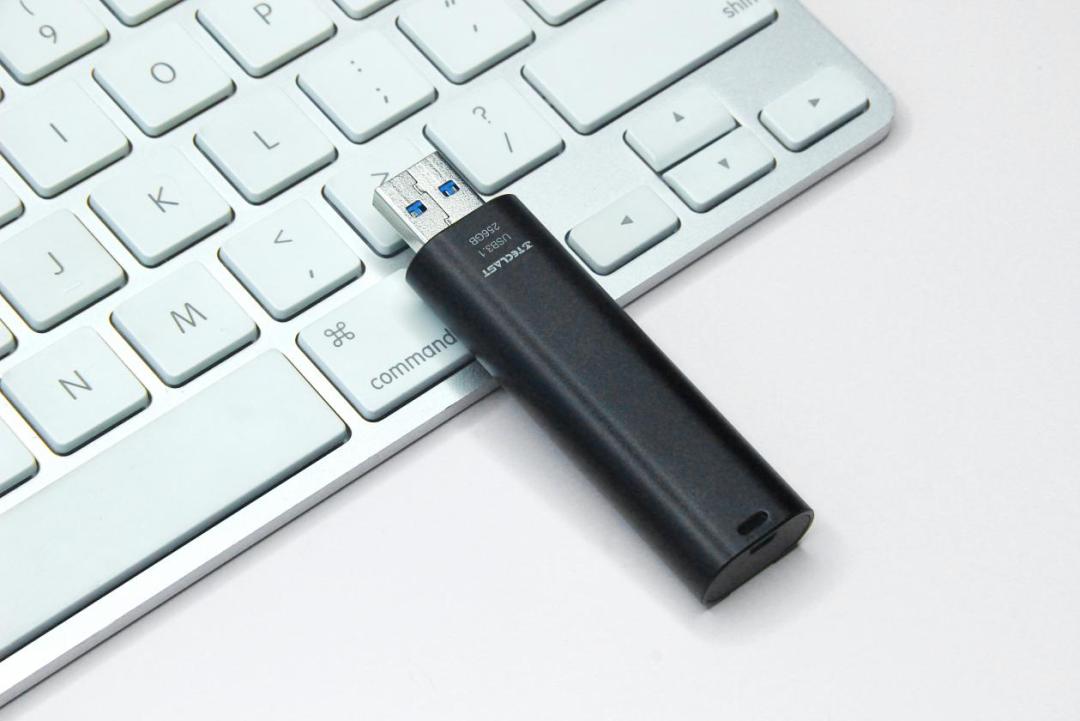 台电飞豹固态u盘颗粒,台电固态飞豹u盘拆解