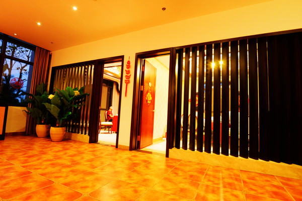 月亮湾海南环岛,月亮湾被称为中国第一滩