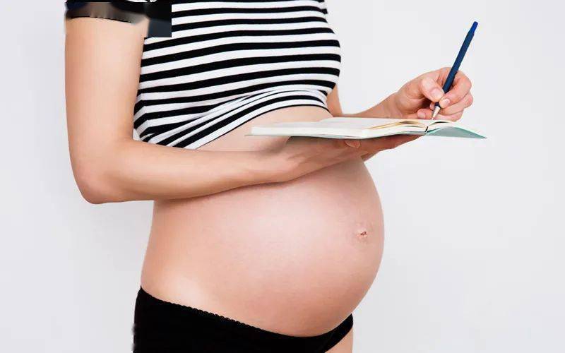 宝宝拳打脚踢胎动图,宝宝胎动用力是要告诉妈妈什么