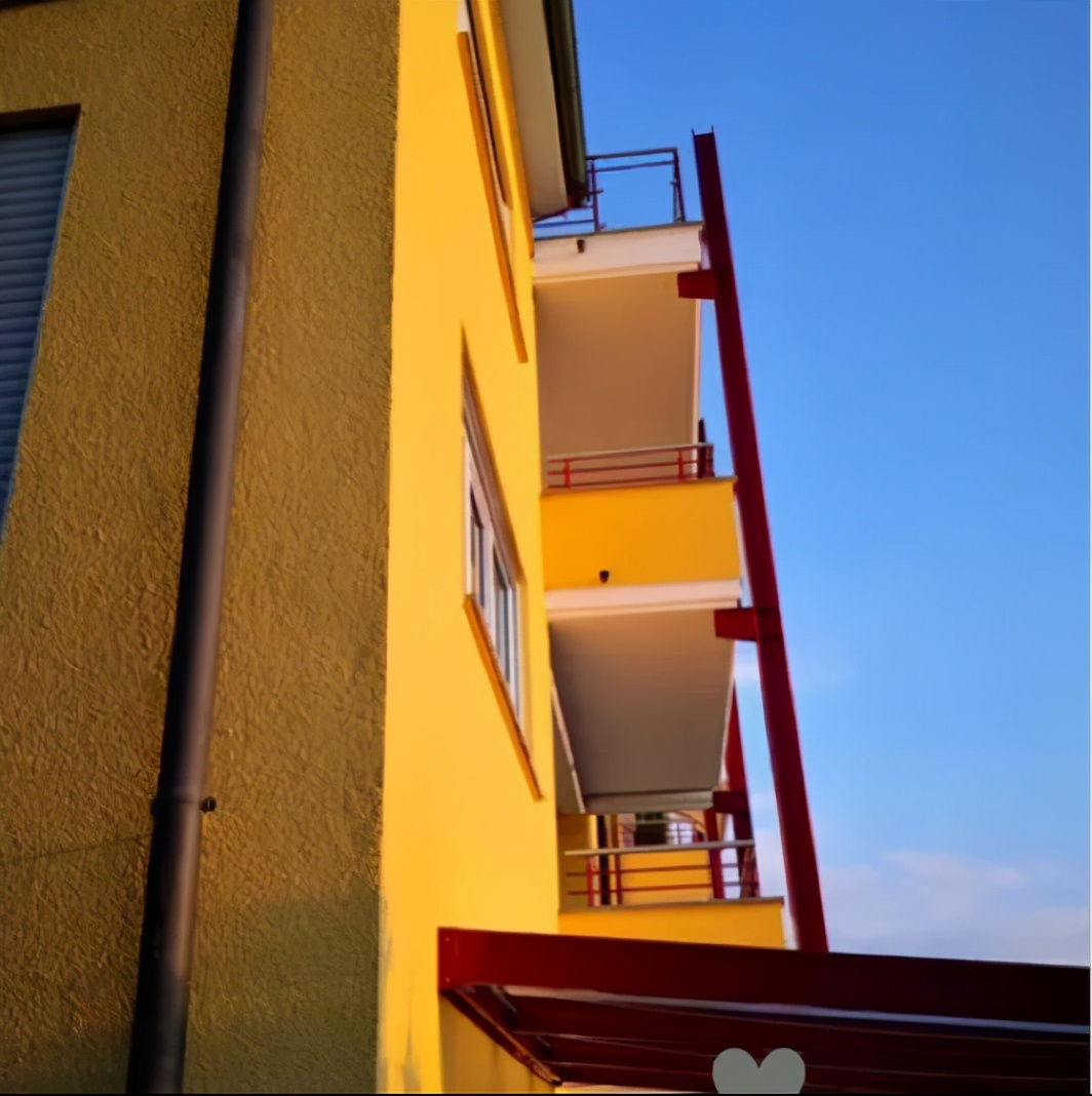 沉稳大气装修案例,低调色彩风格装修效果图