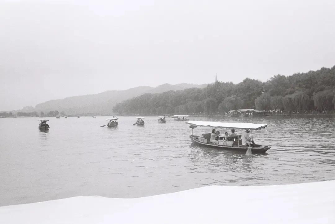 blackpink同款胶卷相机,blackpink同款胶片机