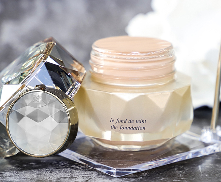 秋冬粉底液中性持久不暗沉,粉底液测评混干皮阿玛尼跟ysl