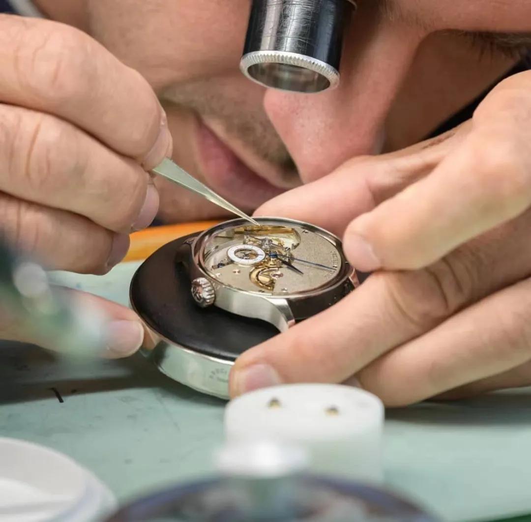 预算不足买手表新款还是老款,十大不建议买的手表天梭电子表