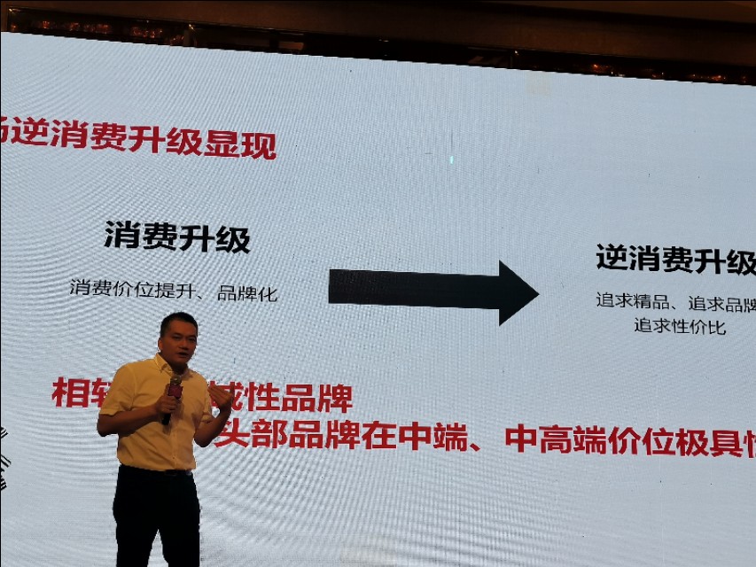 五粮头曲42%浓香型藏品,五粮头曲鸿运版双支礼盒价格